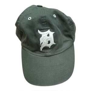 Detroit Tigers Twins Enterprise Franchise Fitted Hat Medium Cap Green MLB Logo